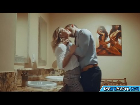 ❤️ Nalika pirang busty seduces anjeun dina restroom umum ❤ porno homemade dina su.oblogcki.ru ❤